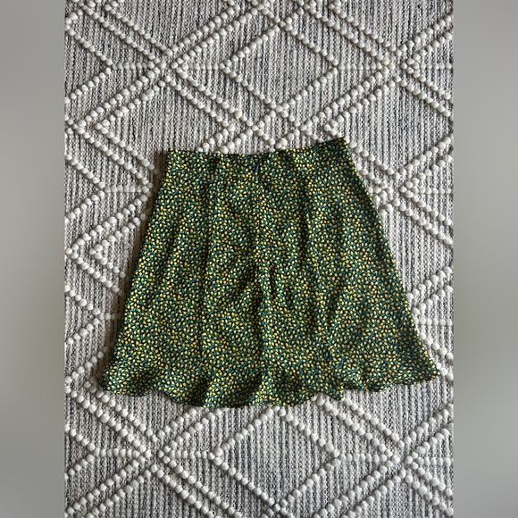 🌱Lulus Floral Mini Skirt - Picture 2 of 3